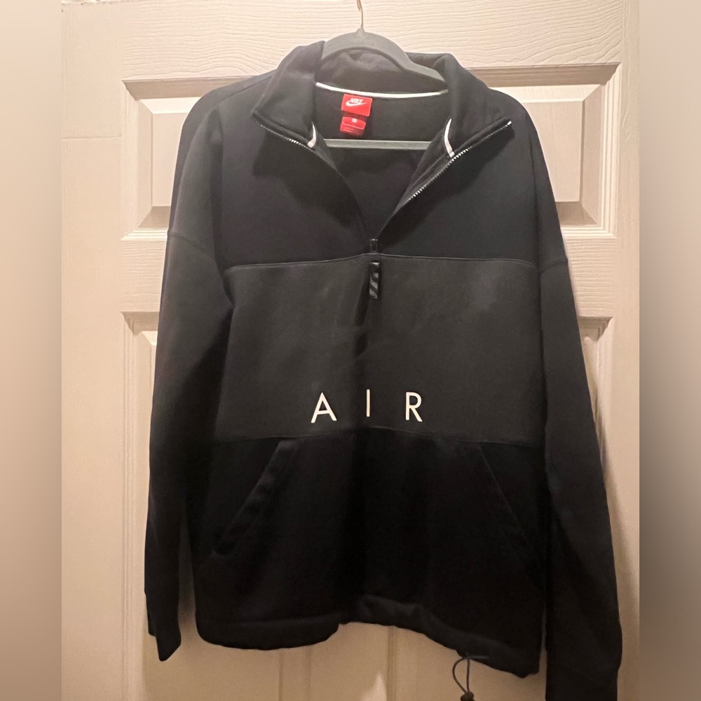 Black nike pullover jacket